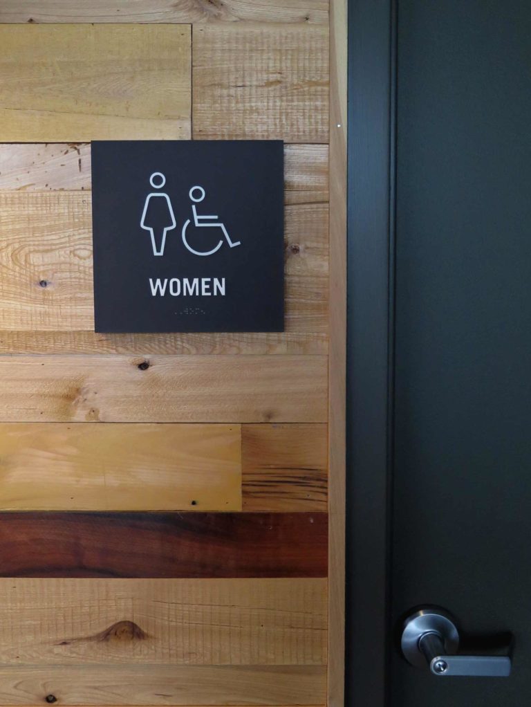 What You Need to Know About ADA Compliant Wayfinding Signs